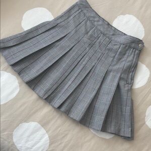 H&M Gray Skater Mini Skirt Pleated